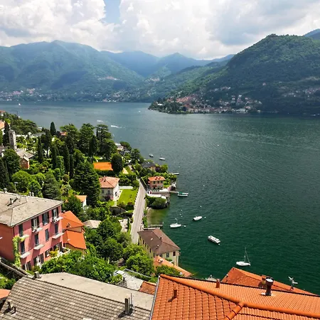 Up & Up - By Myhomeincomo * Moltrasio