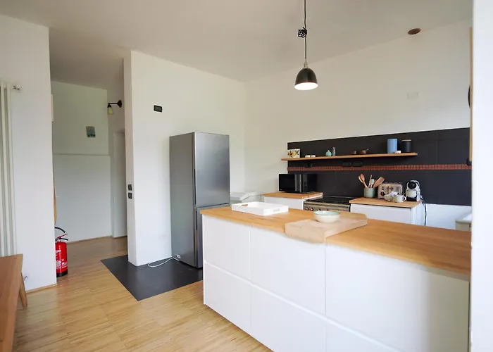 Vakantiehuis Up & Up - By Myhomeincomo Moltrasio