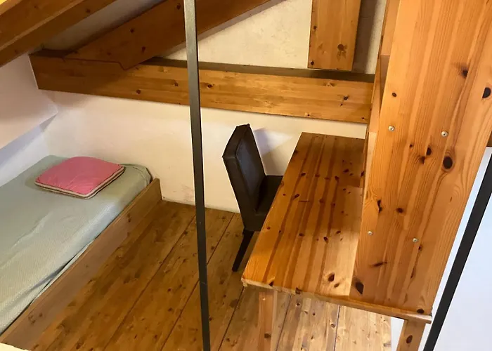 Up & Up - By Myhomeincomo Vakantiehuis *