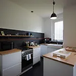 Casa vacanze Up & Up - By Myhomeincomo Moltrasio